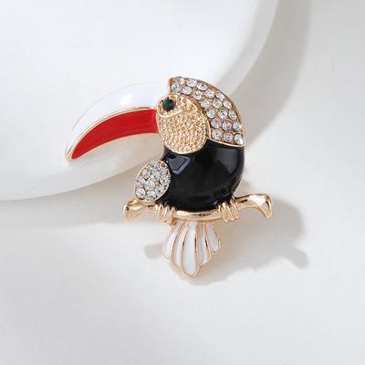 European and American Animal Series Brooch Exquisite Fashion Drip Eagle Parrot Woodpecker Pin