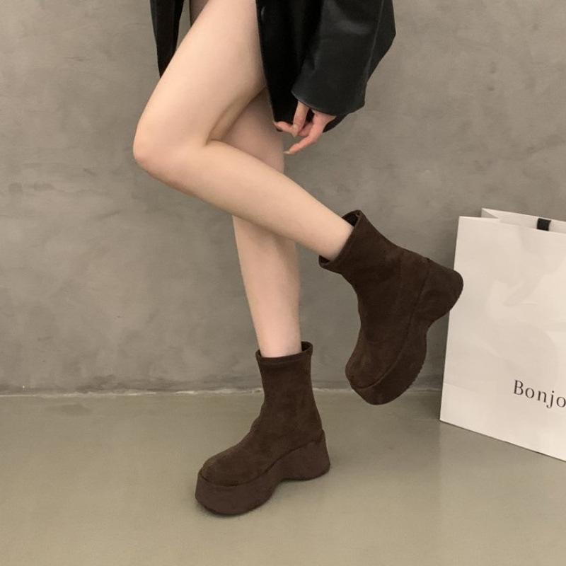 

Yipin Princess Ankle Boots: 2025 Autumn/Winter Fashionable Slimming Boots with Thick Soles for Women 39