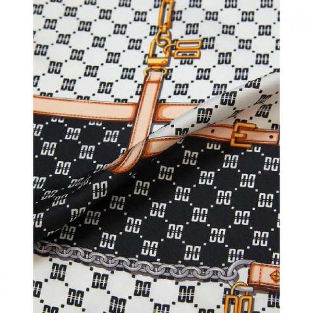 Daks Silk 100  Black Dd Chain Pattern Square Scarf Dcsc2e021bk