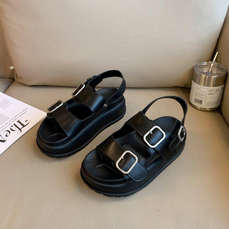 Platform sandals for women's outer wear 2025 summer new casual sandals with retro versatile student Roman shoes for women