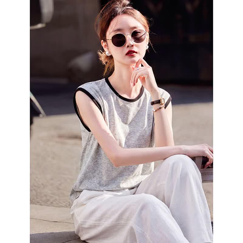 Women s Petite Vintage Sleeveless Round Neck Top L