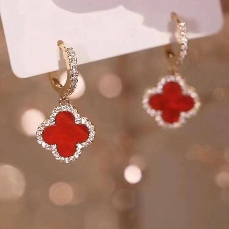 Four Leaf Clover Earrings for Women, High-end Classic Small Fragrance Earrings, Copper Gold-plated Light Luxury Zircon Earrings