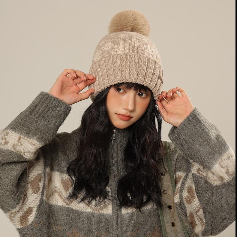 Hat Women's Fashion Snowflake Range Knitted Wool Hat Autumn and Winter Windproof Warm Casual Hat