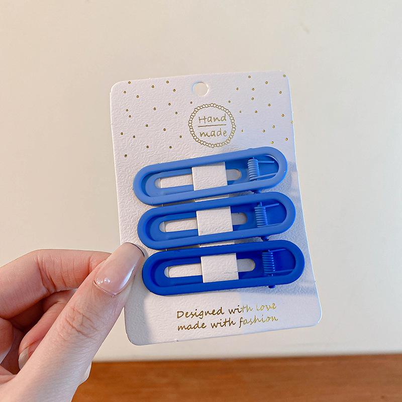 Pink Dopamine Hair Clip: Y2K Seamless Round Hairpin - Cute Small Side Clip for Women’s Bangs