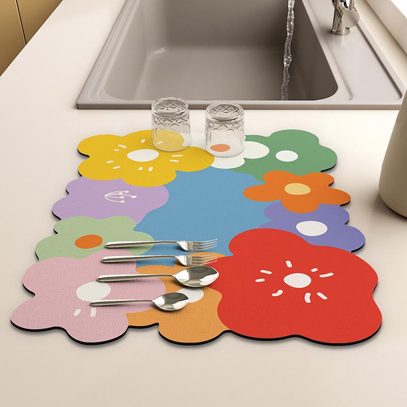 Cremige Luft Küchenspüle Matte Arbeitsplatte Kieselgur Feuchtigkeitsabsorbierende Matte Waschbecken Ölabsorbierend Spülmaschine Becken Matte 30*50cm