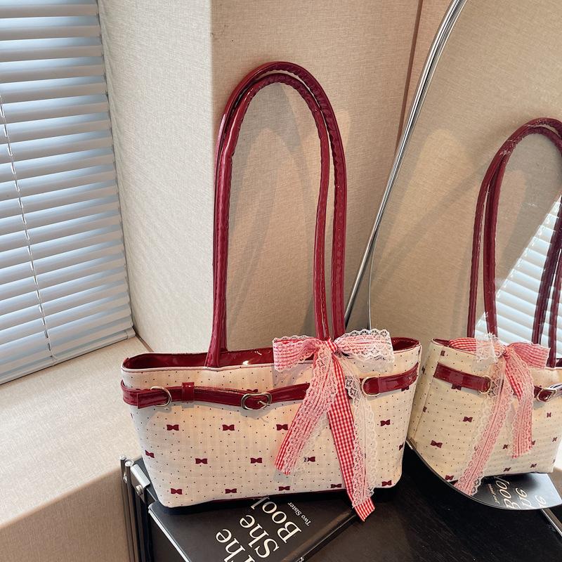 

Autumn new women s texture shoulder bag simple fashion trend niche design casual personality armpit bag бежевый