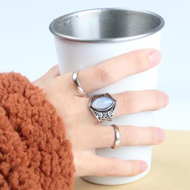 Metal Geometric Band Ring With Electroplated Finish For Unisex Fashion Fans