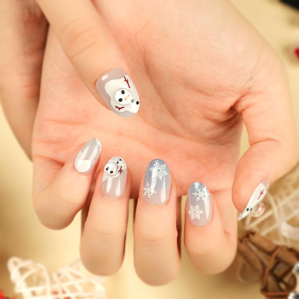 2025 Hot Sale Wear Nail Nail Stickers Premium Christmas Snowflake Nail Art Fake Nail Nail Art Products Finished Products