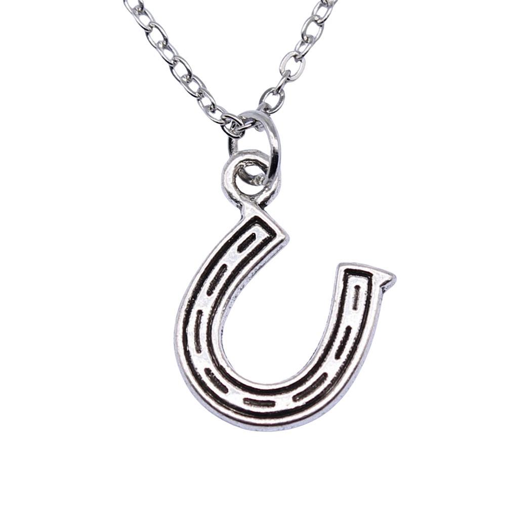 Hammered Horseshoe Pendant Necklace Western Cowboy Lucky Charm 40cm Short Chain