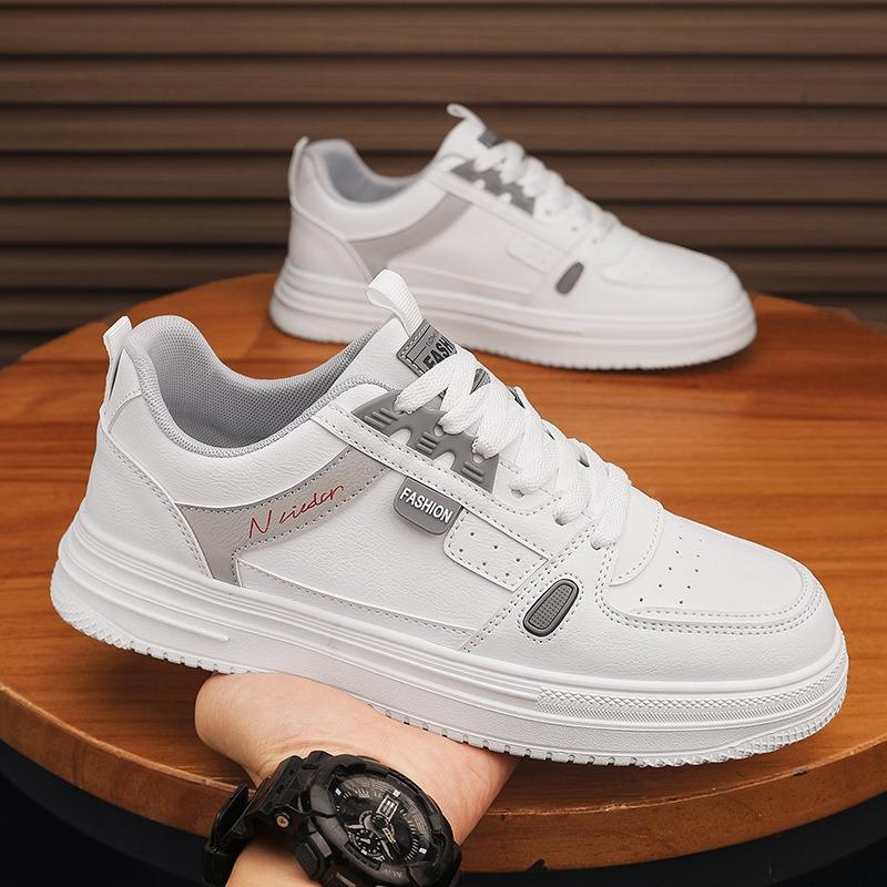 Spring and Autumn Leather Lightweight Sports Shoes Men's New Versatile Little White Shoes Non-slip Trend Casual Shoes Niche Board Shoes