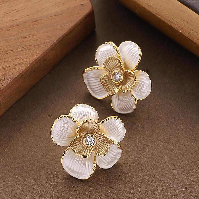 

Niche personalized design sense zircon multi-layer enamel drop glaze three-dimensional flower stud earrings temperament versatile earrings