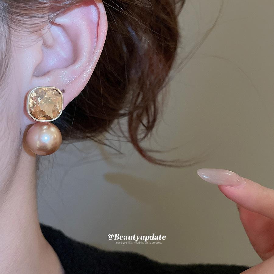 Silbernadel Diamantbesetzte Perlen Geometrische Wendeohrringe: Retro Mode High-End Ohrstecker