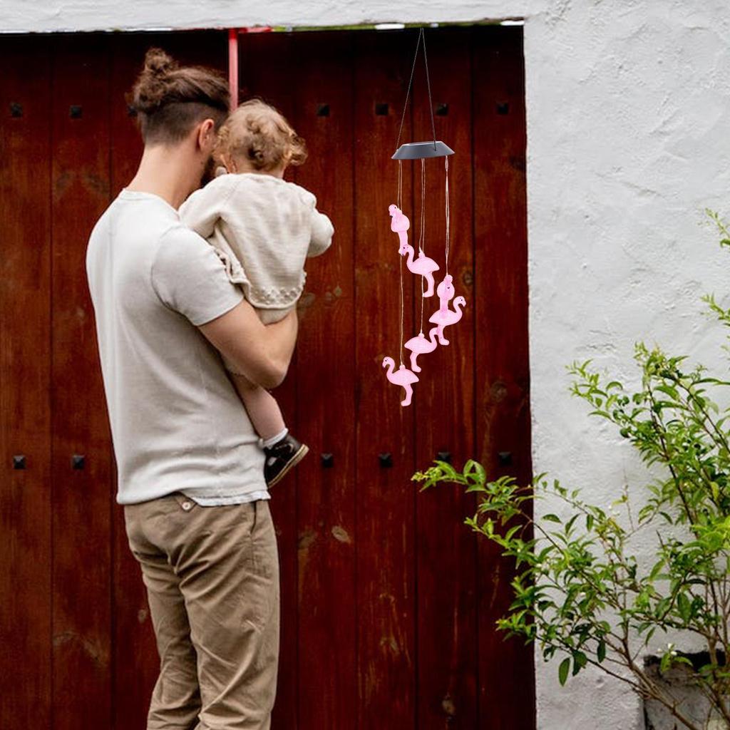 Flaming Dekoracyjne Lampki Solarne Kuranty Wietrzne Wiszące Ogrodowe Zewnętrzne Ogrodzenie Krajobraz Kuranty Ciepłe Światło Czujnik Łatwa Instalacja