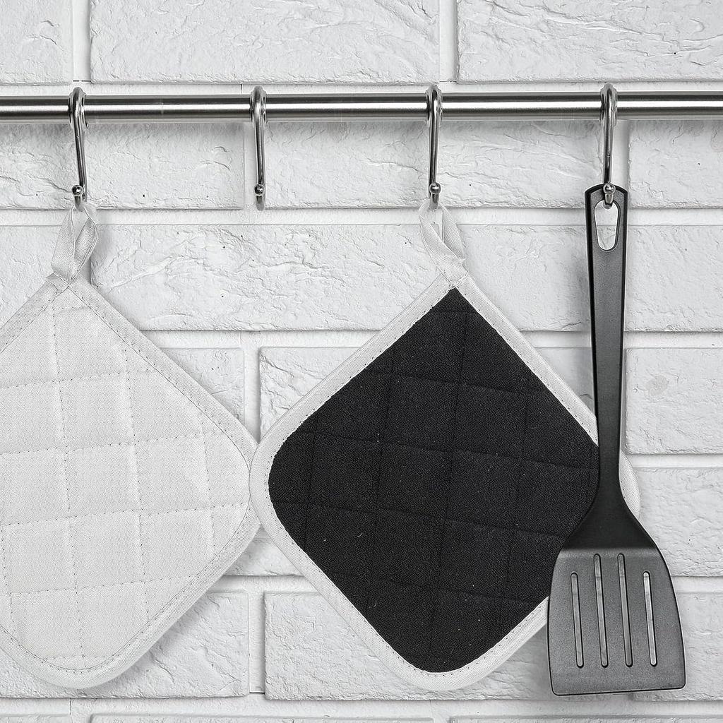 JUNW 4 Pcs Heat Resistant Pot Holders, Kitchen Pot Holders Square, Black and White Double Sided Potholders and Oven Mitts, Oven Pot Holders for Cloth