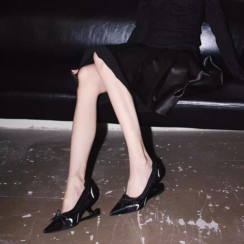 Design Sense Niche Red Pointed High Heels Women's 2025 New Red Mary Jane Single Shoes Suspension Heel Racing Shoes