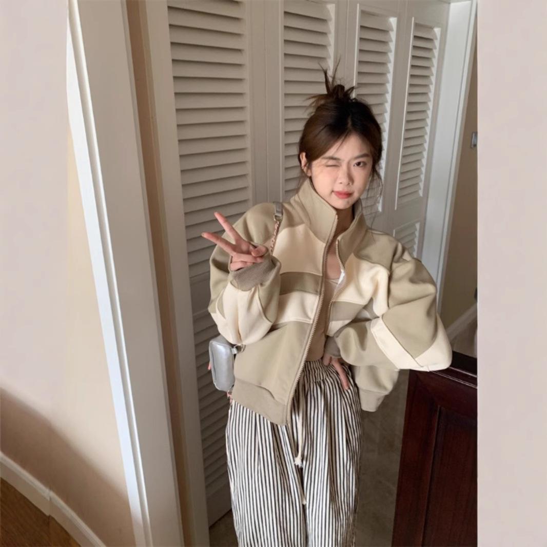 

Women s Retro Colorblock Sweatshirt Jacket with Stand-Up Collar - Spring/Autumn 2025 Casual Loose Fit Baseball Cardigan. XL (120-140 Jin)