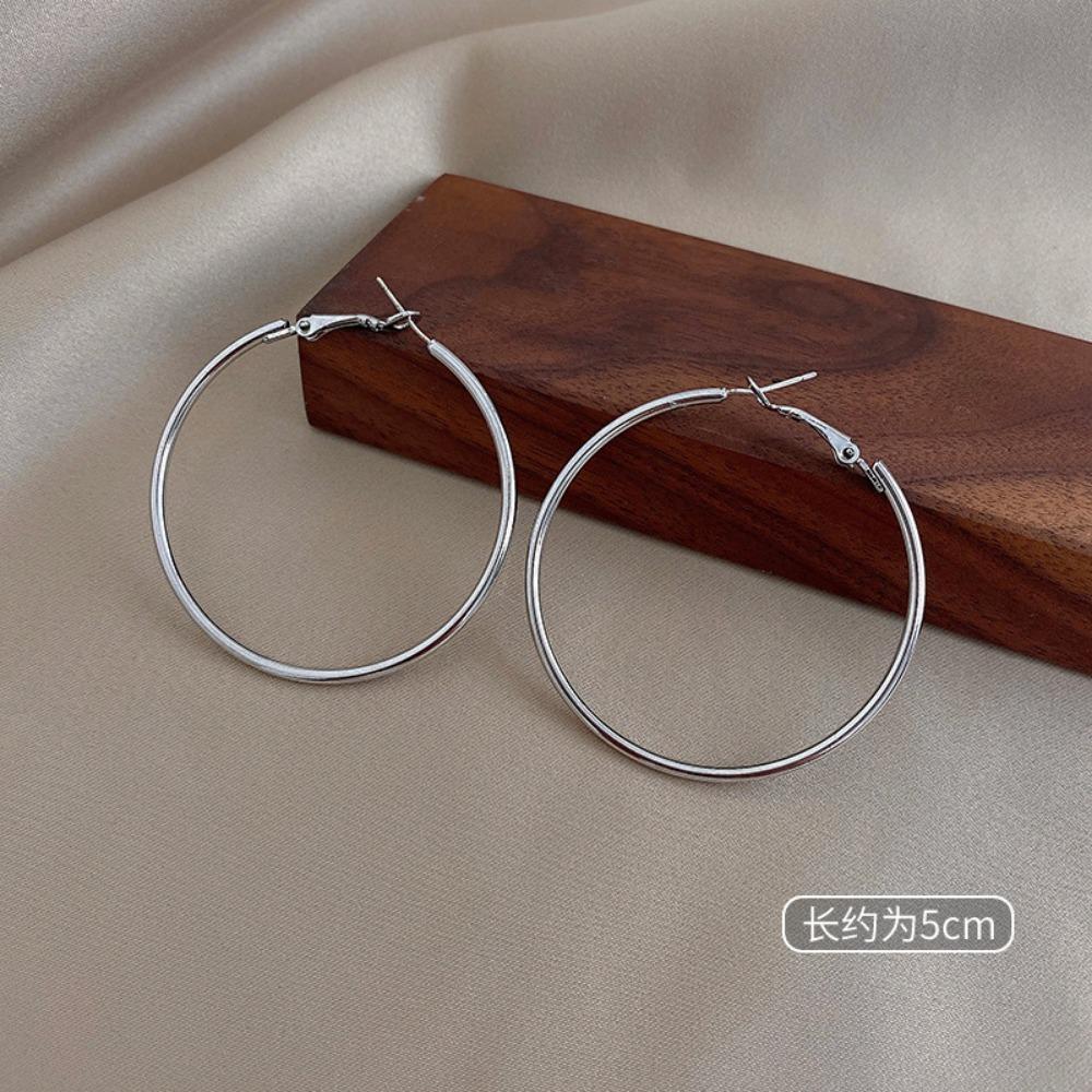 Versatile Earrings Femininity Pearl Stud Earrings Silver Needle Niche Design High-end Earrings