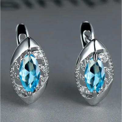 Stylish, Versatile, Elegant Stud Earrings For Women, Exuding A Of Luxury And Sophistication.