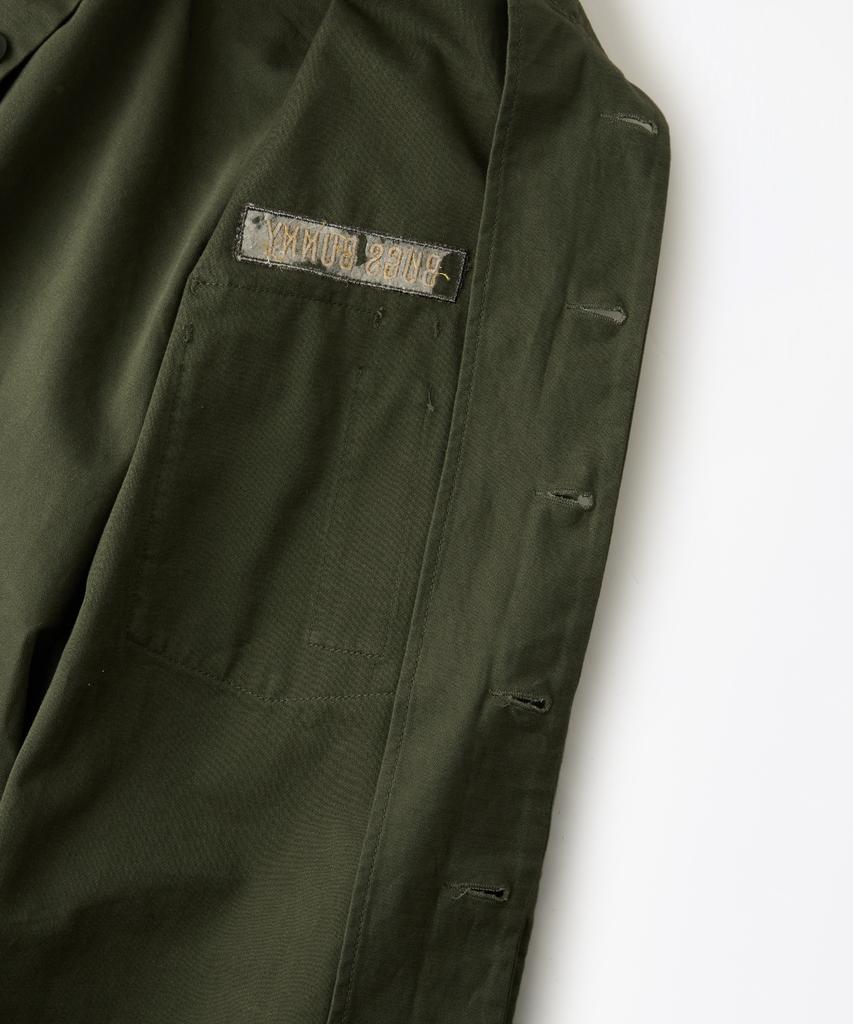 Outstanding [Looney Tunes] Wappen Fatigue Shirt_Olive Green