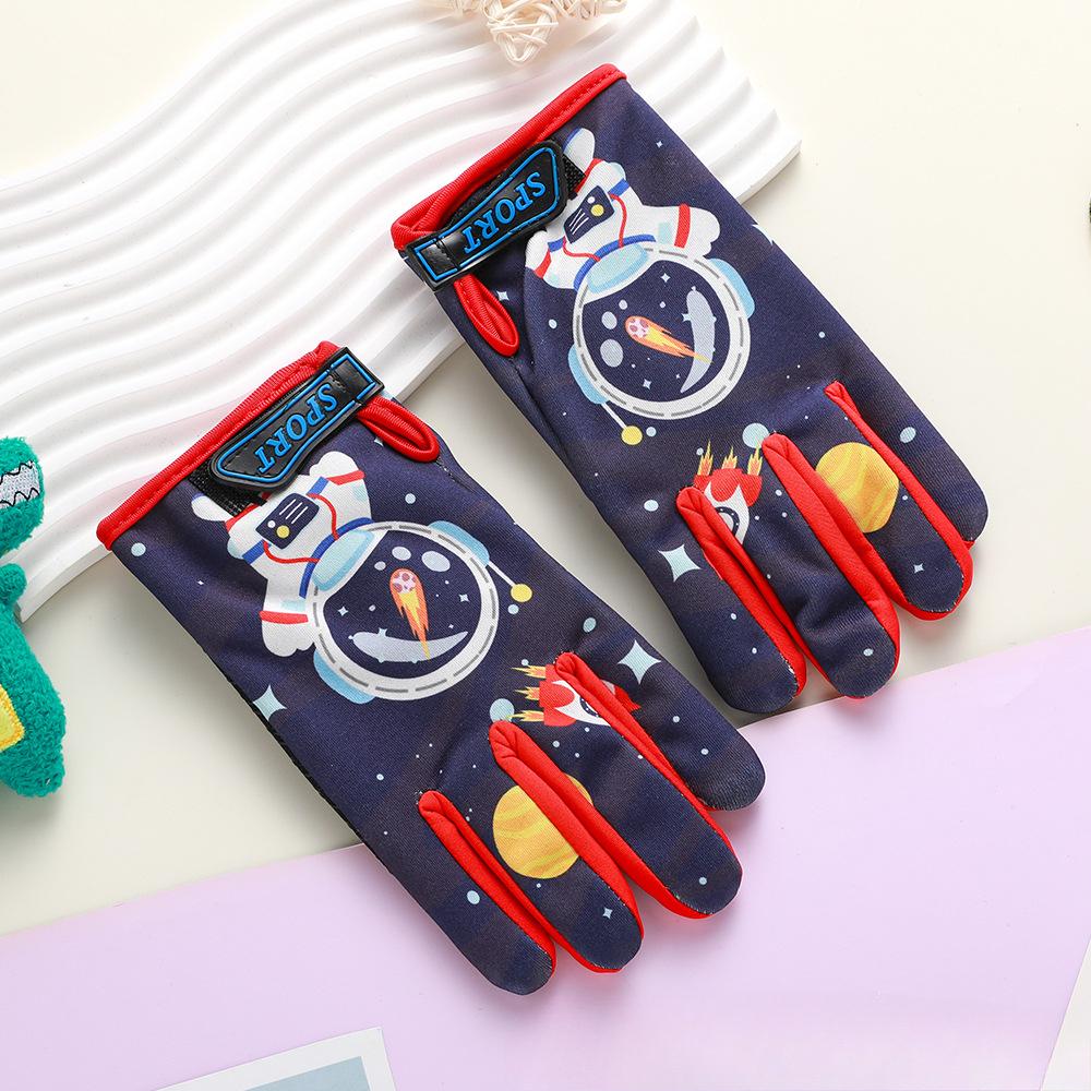 Children's Warm Gloves Outdoor Cycling and Playing with Snow Thickened Cartoon Windproof Plus Velvet Waterproof and Anti Slip Winter Cold Proof Gloves