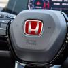 Car Steering Wheel Emblem Badge H-Sticker Accessories For Honda Civic Fit Jazz Accord Pilot CRV Odyssey HRV City Ny1 Valve Stem