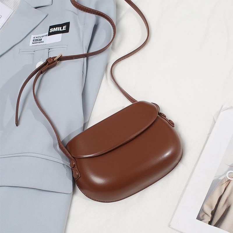 Women'S Versatile Large Shell Bag, Saddle Bag, Shoulder Crossbody Bag, Solid Color, Magnet Closure, Polyester Lining, Dry Clean, Various Colors