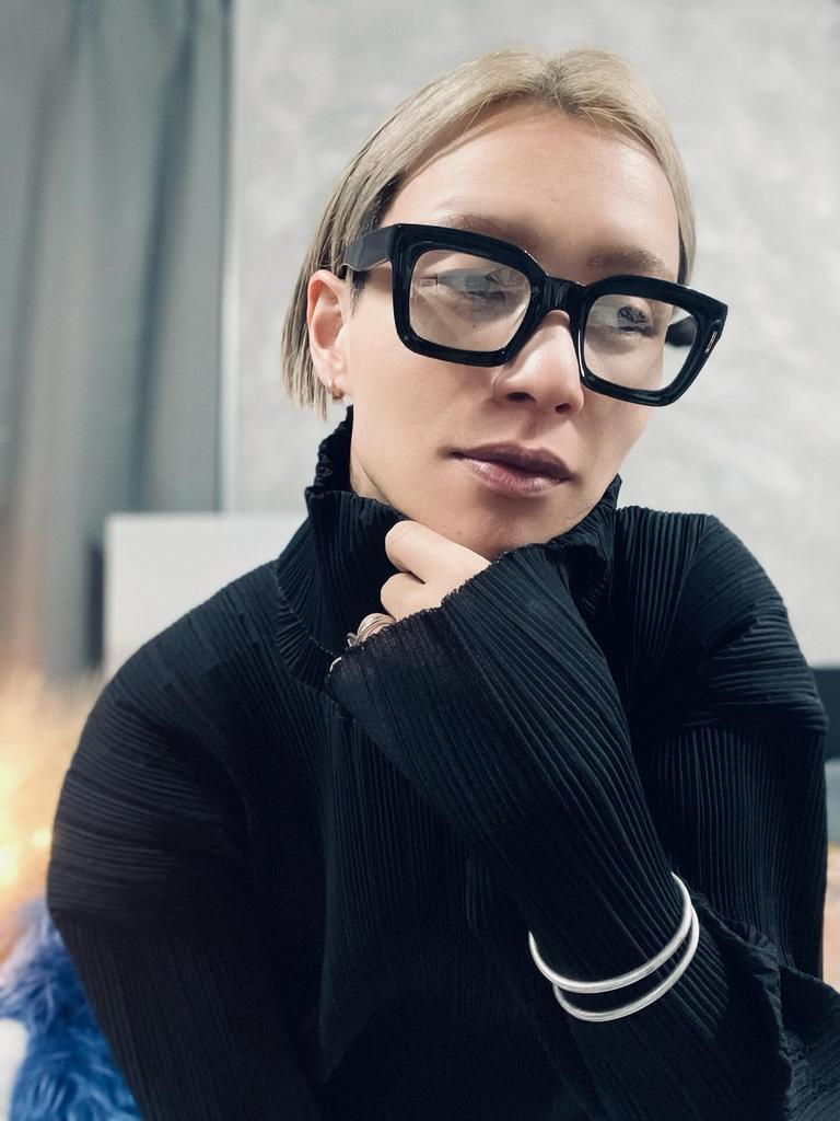 Oryginalne Okulary Fuji AGIRA Kwadratowe Gruba Czarna Oprawka Przezroczyste Szaro-Niebieskie Ochrona UV Wytrzymałe Okulary z Czarną Oprawką Stylowe Grube Wyprodukowane w Sabae w Japonii Krajowe