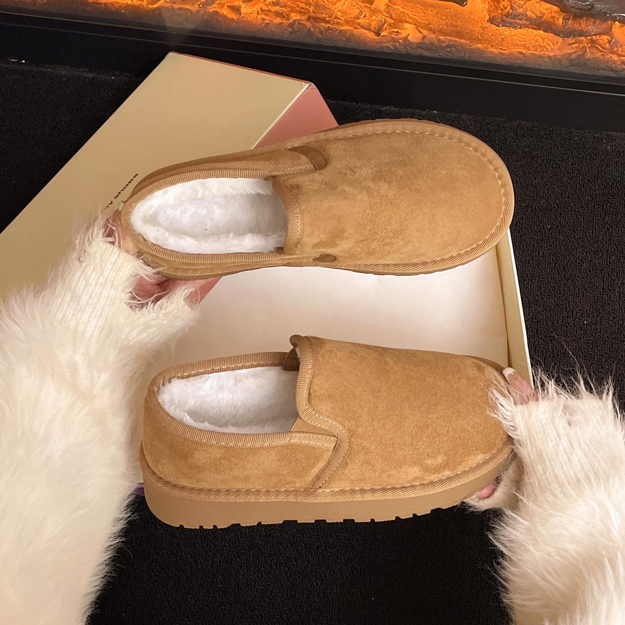 Зимние хлопковые женские туфли большого размера в сказочном стиле слипоны на толстой подошве и с дополнительным теплом 35 верблюд 2080₽