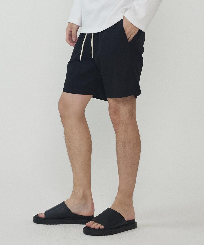 ANALOG MOOD Basic Elastic Waist Shorts (Black)