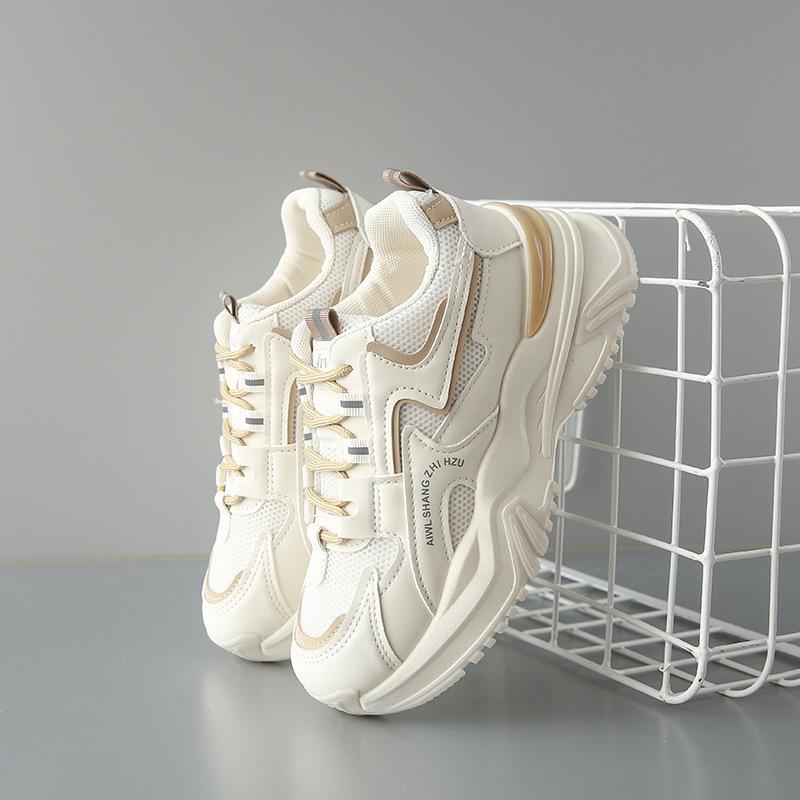 Scarpe da ginnastica alla moda per papà, nuove per primavera e autunno, suola spessa, casual, sportive, in rete traspirante, suola morbida