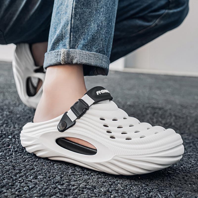 Summer Mens Outdoor Slippers New High Quality Clogs Platform Non-Slip Beach Sandals Lightweight Comfy Soft Men Sandals Mocassins