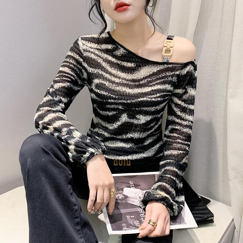 Spring New Long-sleeved Zebra Pattern Off-shoulder Korean Slim Base Shirt Simple T-shirt Top