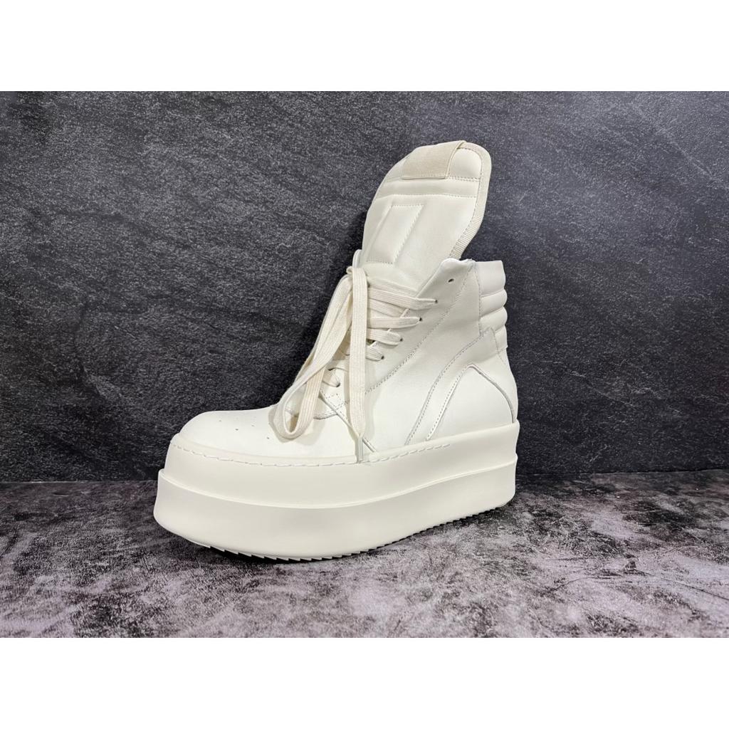Scarpe a testa larga europee e americane 2025 nuove scarpe sportive casual con plateau rialzato punta tonda cinturini scarpe alte in tela marea da donna