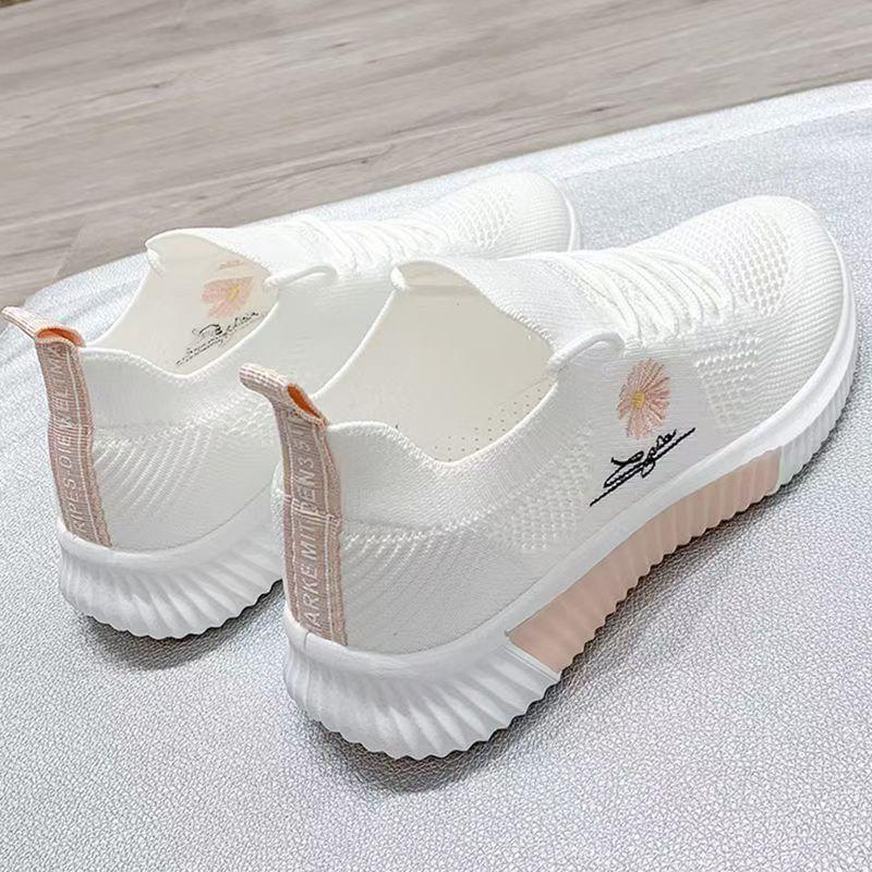 New Sports and Leisure Summer Ice Silk Fly-woven Women's Shoes Sports Shoes Small Daisies Versatile Casual Shoes