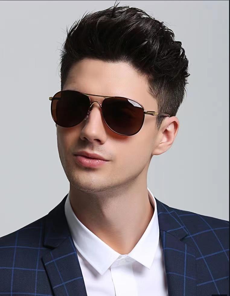 2026 Het Bilklistermärke Snygga Solglasögon för Män och Kvinnor UV400 Hög Kvalitet Polariserade Genomskinliga För Peugeot 308 Biltillbehör