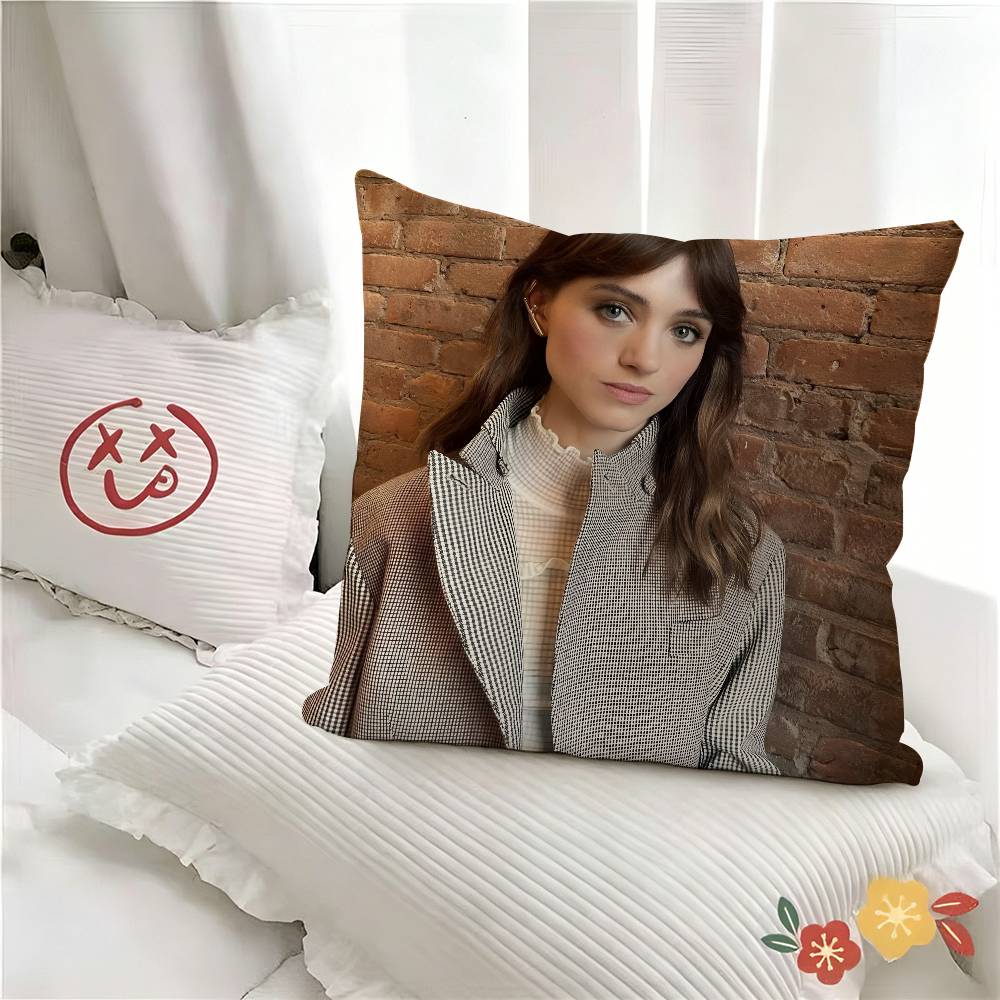 pc NNatalia DDyer Actor Figure Cute Pillow Case Fashion Square Pillowcase Bedroom Sofa Room Ins Decoration Leisure