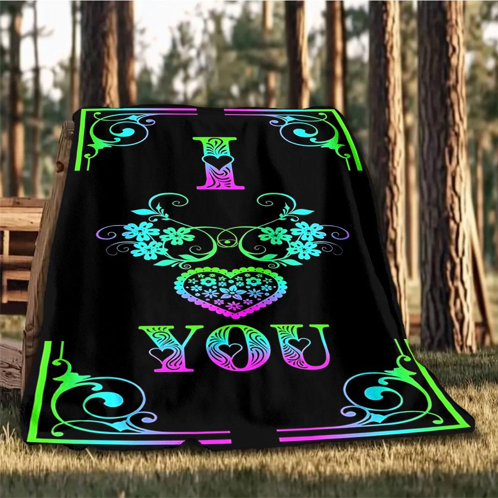 1pc Love Heart Decor Outdoor Flannel Blanket Soft All Season Polyester Throw , Perfect for Picnics & Travel , Picnic Accessory