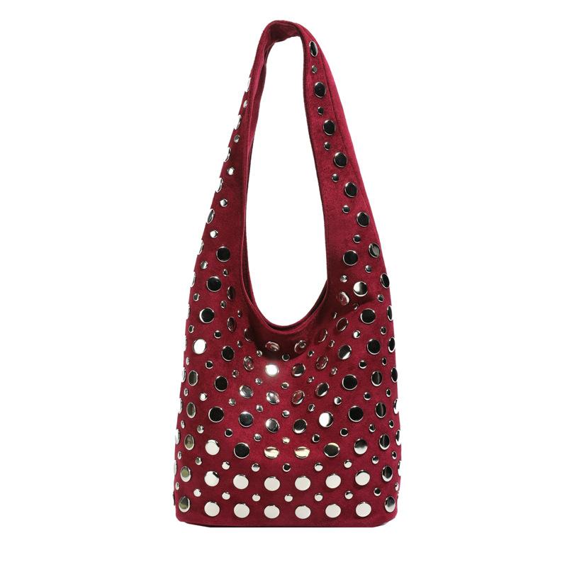 Luxus Nieten Beuteltaschen für Damen Wildlederimitat Umhängetasche Winter Nieten Handtaschen Mattes Finish Damen Tasche Shopper Tote