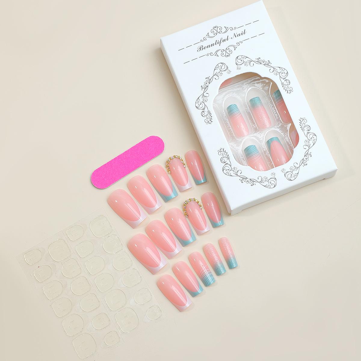 

Ручная работа, длинные стилеты в европейском и американском стиле, накладные ногти с французским краем и блестками