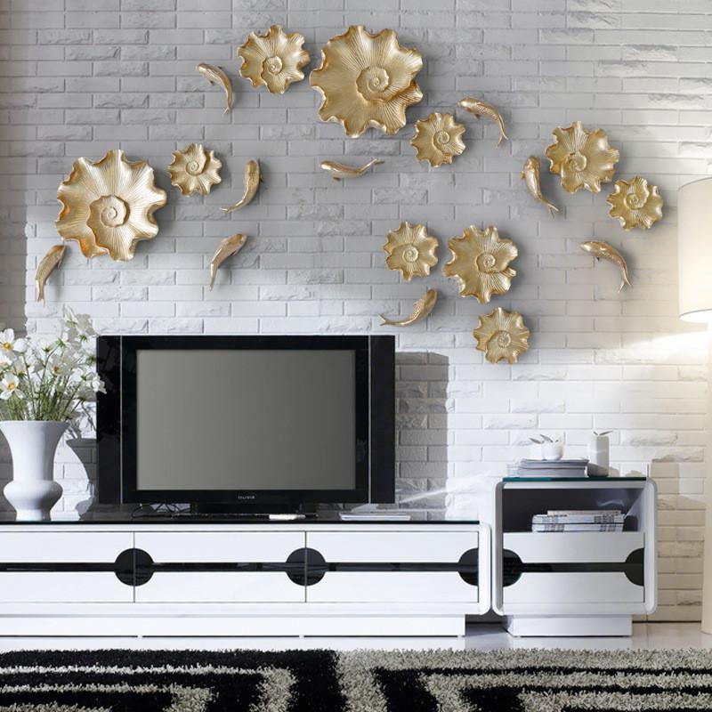 Shaped Leaf Sophisticated Resin Wall Hanging For Elegant Home Bedroom Decor