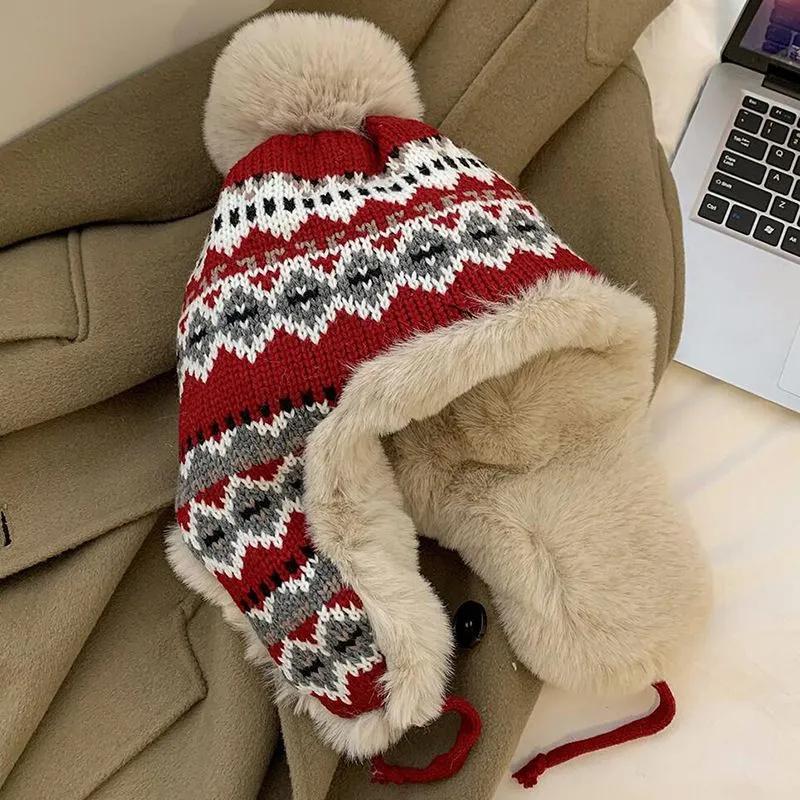 

A Warm Hat, Suitable For Christmas Parties And Holiday Wear At Home. One Size