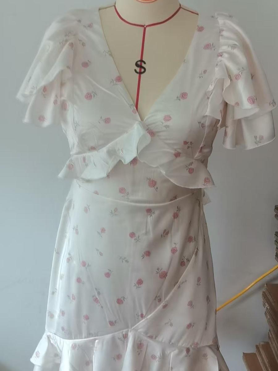 Women s Summer New Cute Sweet V-Neck Ruffled Floral Slim Fit Dress S