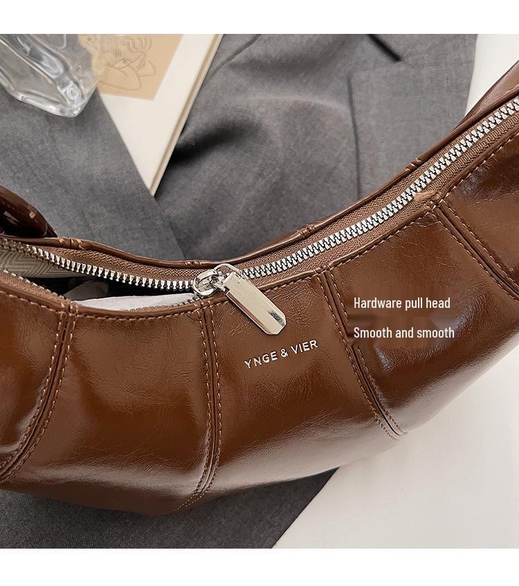 Autumn/Winter 2025 Minimalist Large Capacity Shoulder Bag - Casual Crossbody Dumpling Design