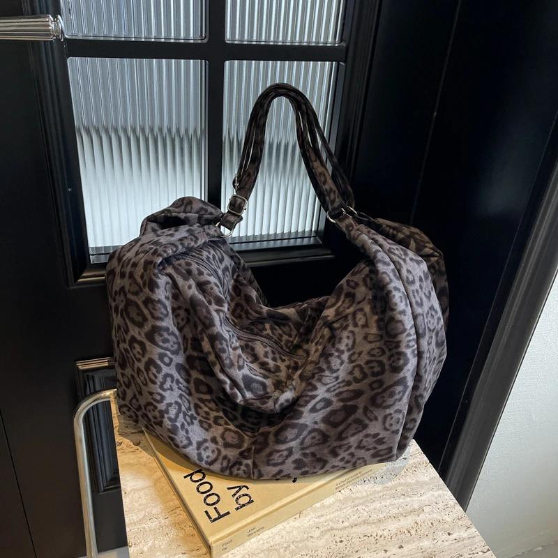 Simple Nylon Casual Large Capacity Leopard Print Crossbody Bags High-quality Shoulder Bags Zipper Fashion Commute