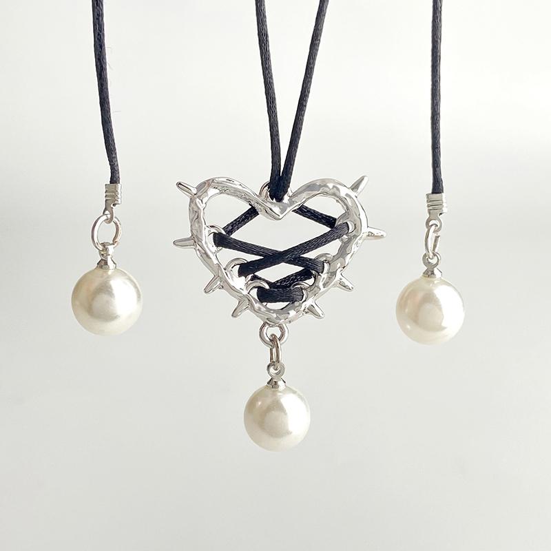 

Ins Sweet Cool Thorn Love, обернутая лентой, жемчужное ожерелье, европейская и американская мода, цепочка с воротником для пикантных девушек, женская цепочка One Size чёрный