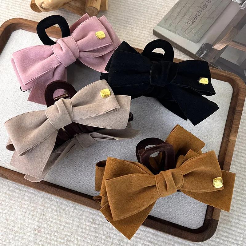 

Fashion Bow Hair Claw Shark Clip Retro Suede Velvet Solid Color Hairpins for Womens Temperament Hair Clips Female Headdress Gift