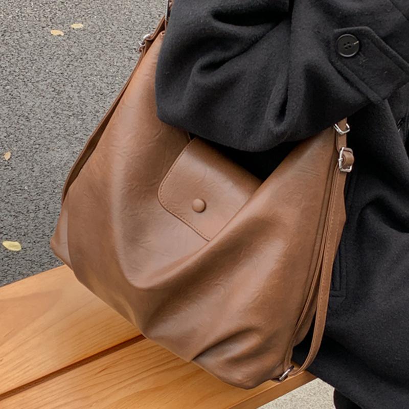 High-value large-capacity bag women's new autumn commuter backpack tote bag