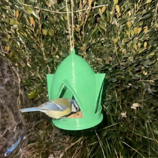 Rainproof Bird Feeder Outdoor Hanging Bird Feeder Garden Wild Bird Feeder for Backyard Balcony Patio Porch Deck Birdwatching