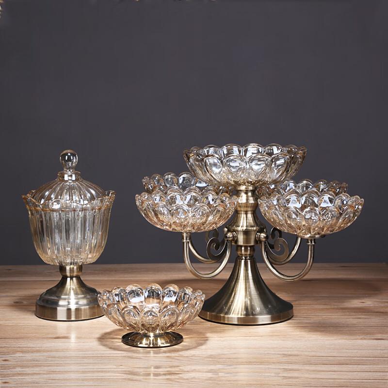 

Элегантная двухъярусная вращающаяся хрустальная фруктовая тарелка