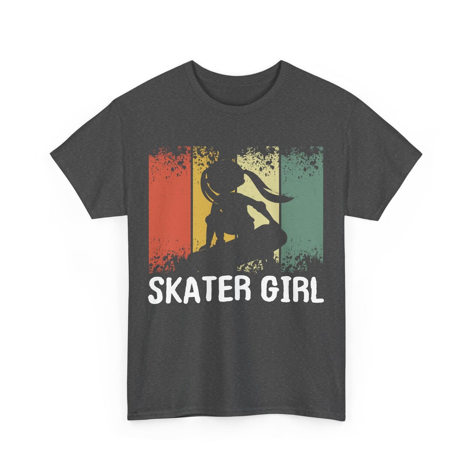 Skater Girl T-Shirt, Skating Lovers Skateboarding Skateboarder Girls Shirt M